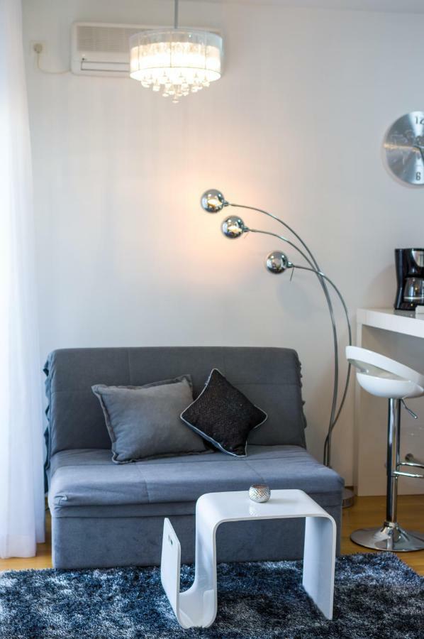 Studio Apartment K & K With Free Garage Zadar Zewnętrze zdjęcie